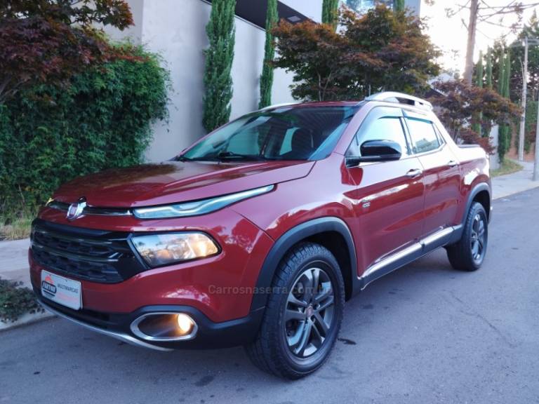 FIAT - TORO - 2016/2017 - Vermelha - R$ 94.500,00