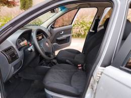 FIAT - SIENA - 2010/2011 - Prata - R$ 32.500,00
