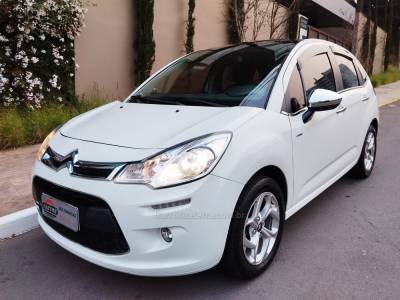 CITROËN - C3 - 2015/2016 - Branca - R$ 53.500,00