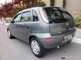 CHEVROLET - CORSA - 2012/2012 - Cinza - R$ 32.500,00
