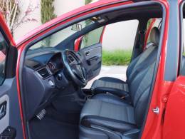 VOLKSWAGEN - CROSSFOX - 2015/2016 - Vermelha - R$ 56.500,00