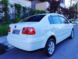 VOLKSWAGEN - POLO SEDAN - 2011/2011 - Branca - R$ 37.500,00