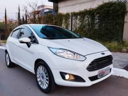 FORD - FIESTA - 2016/2017 - Branca - R$ 62.000,00