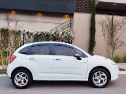 CITROËN - C3 - 2015/2016 - Branca - R$ 53.500,00