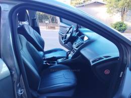 FORD - FOCUS - 2014/2015 - Cinza - R$ 55.000,00