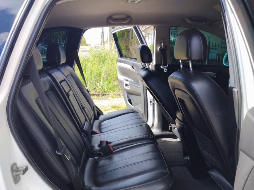 CHEVROLET - CAPTIVA - 2012/2012 - Branca - R$ 42.500,00