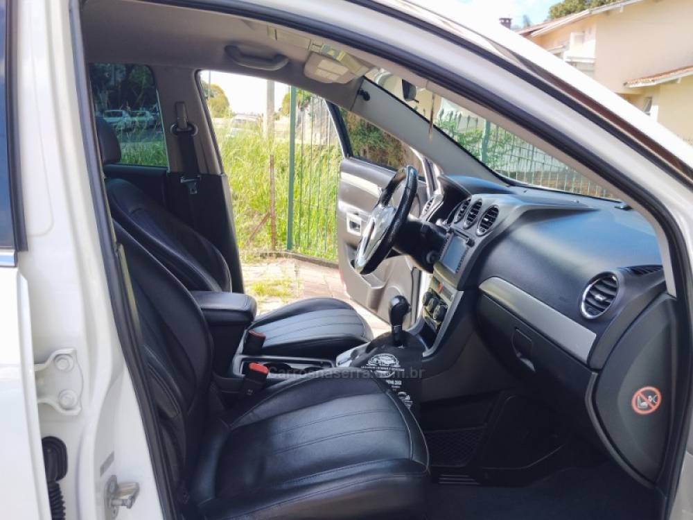 CHEVROLET - CAPTIVA - 2012/2012 - Branca - R$ 42.500,00