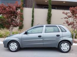 CHEVROLET - CORSA - 2012/2012 - Cinza - R$ 32.500,00