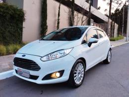 FORD - FIESTA - 2016/2017 - Branca - R$ 62.000,00