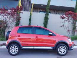 VOLKSWAGEN - CROSSFOX - 2015/2016 - Vermelha - R$ 56.500,00