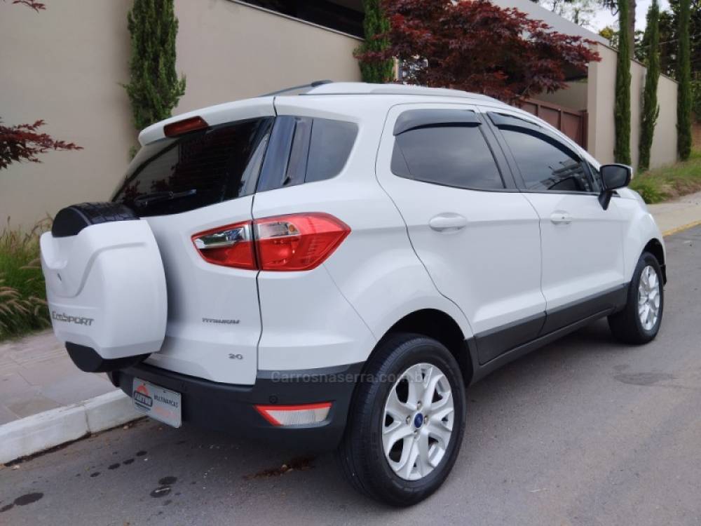 FORD - ECOSPORT - 2016/2017 - Branca - R$ 66.000,00
