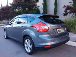 FORD - FOCUS - 2014/2015 - Cinza - R$ 55.000,00