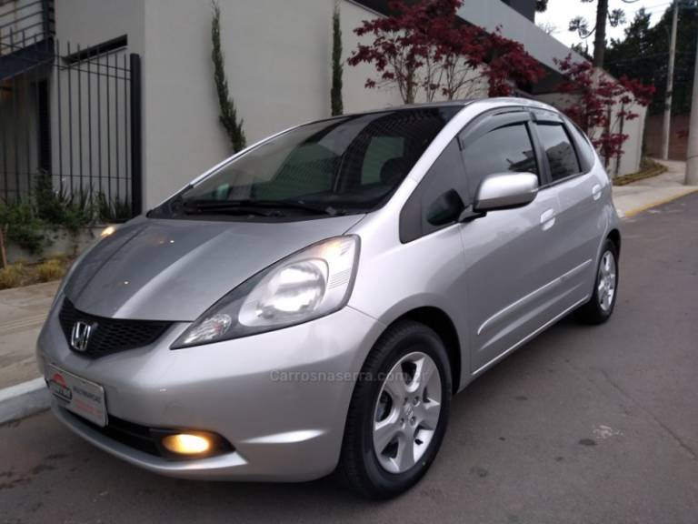 HONDA - FIT - 2009/2009 - Prata - R$ 44.500,00