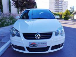 VOLKSWAGEN - POLO SEDAN - 2011/2011 - Branca - R$ 37.500,00